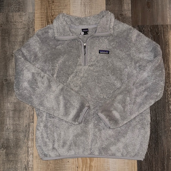 Patagonia Tops - Patagonia 1/4 zip, size large